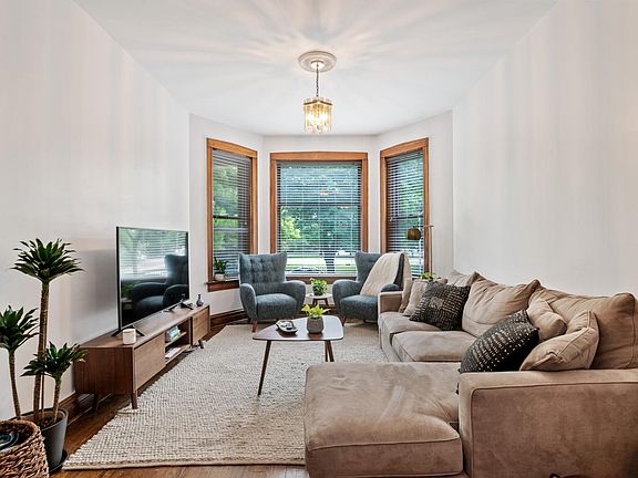 2nd image of 2618 W Logan Blvd #1