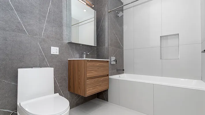 Rented by Nooklyn NYC LLC | media 61