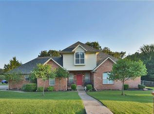 1920 Oak Creek Dr, Edmond, OK 73034