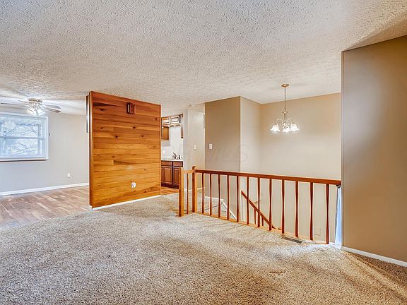 4th image of 2215 Topaz Dr