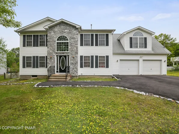 1149 Glade Dr, Long Pond, PA 18334