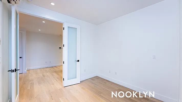 Rented by Nooklyn NYC LLC | media 15