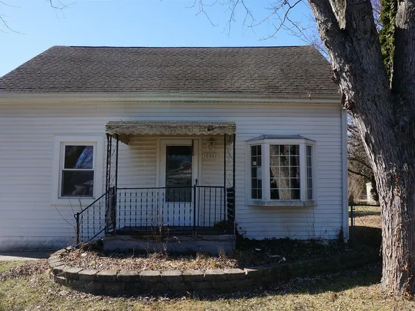 18841 Lathers St, Livonia, MI 48152
