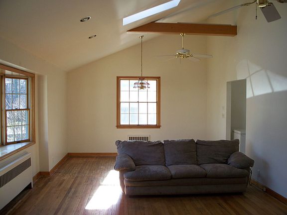Huge open & airy living/dining room