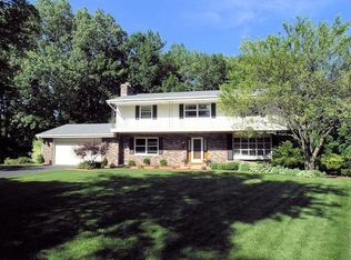 710 W Clovernook Ln, Glendale, WI 53217