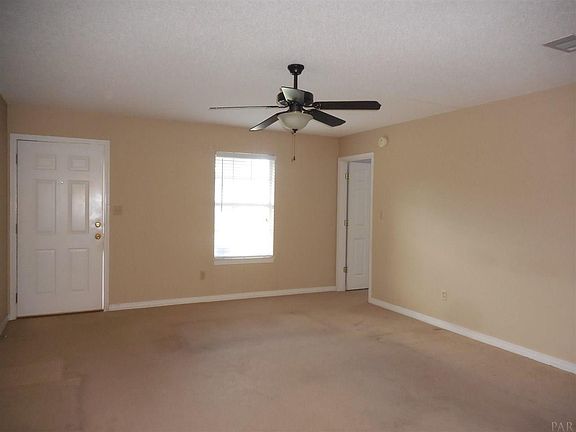3rd image of 4324 Wellington Dr