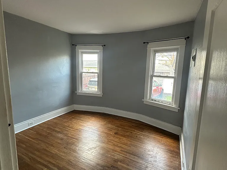 92 Saranac Ave — Photo 11
