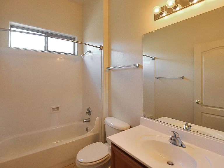 _21-GuestBath_09102021
