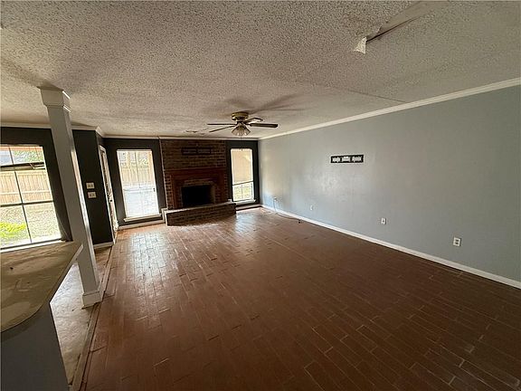 5th image of 2 Heritage Ln #5