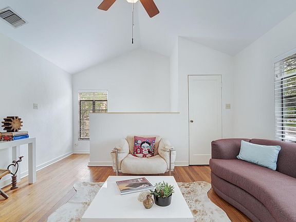 5th image of 4003 Maplewood Ave #A-b