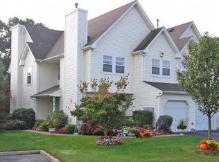 286 Erik Dr, East Setauket, NY 11733