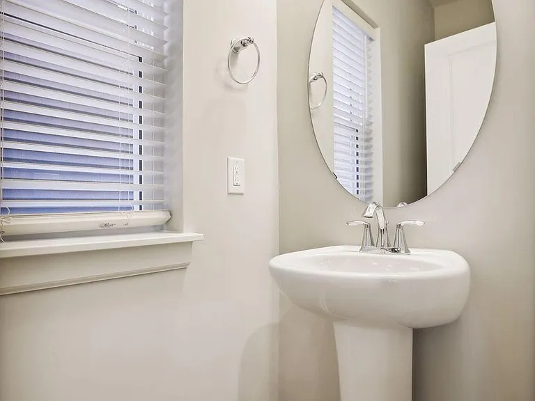 14536 Twin Lakes Cir — Photo 25