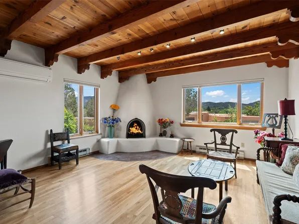 1810 Calle De Sebastian Unit G1, Santa Fe, NM 87505