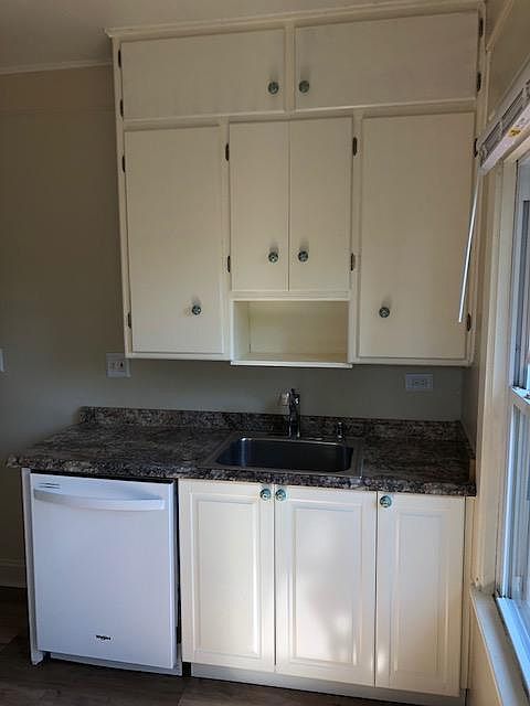 1st image of 142O Maile Ave #Up