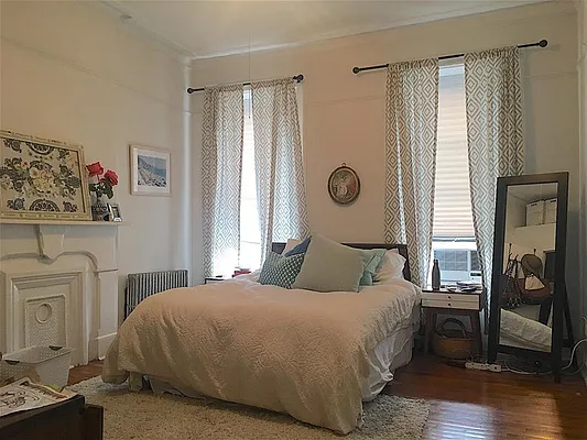 Rented by R New York | media 32