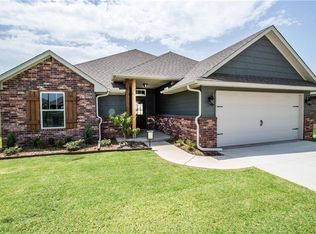 18601 Melogold Dr, Edmond, OK 73012