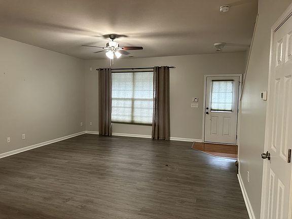 3rd image of 8205 Clasara Cir