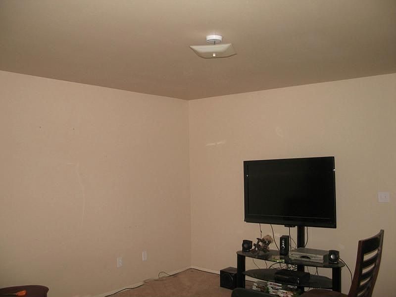 2nd image of 401 Taylor St