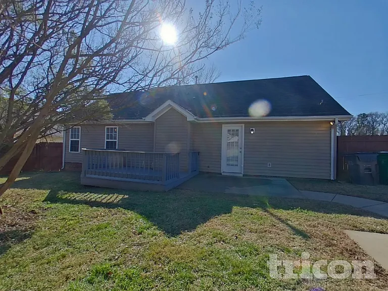 3543 Arvin Dr — Photo 16