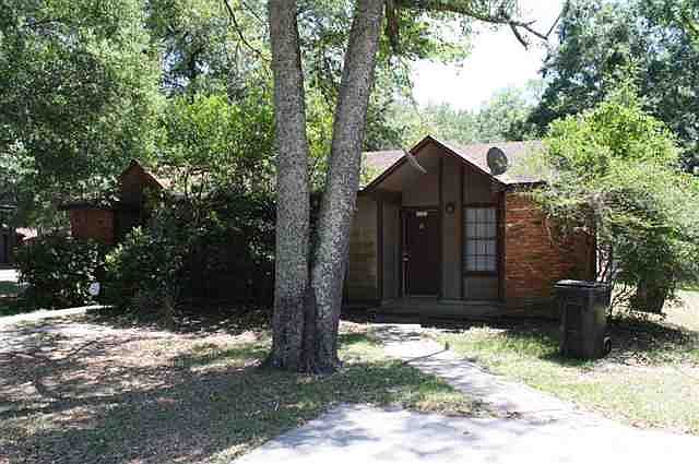 1st image of 3201 Nekoma Ln #A&b