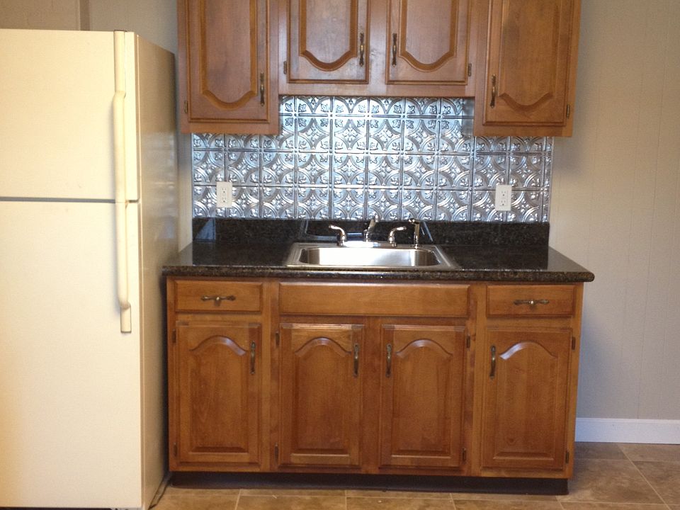 1st image of 127-1 Poplar St