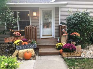 106 S Monroe St, Saybrook, IL 61770