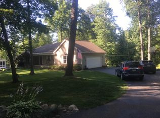2620 Winona Dr, Osseo, MI 49266