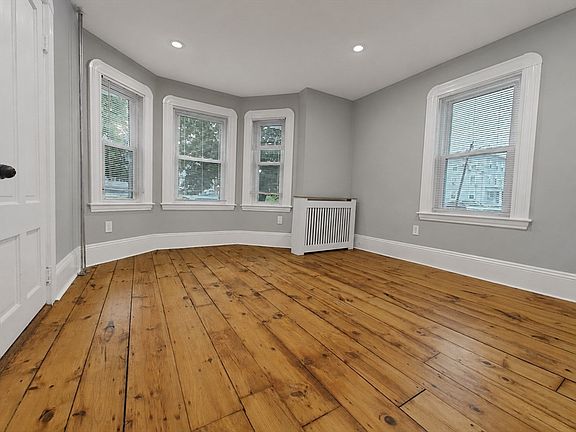 2nd image of 79 Lawrence St