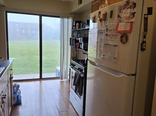 239 E Rimini Ct #1, Palatine, IL 60067