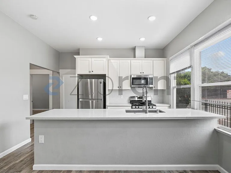 1202 Adeline St — Photo 13
