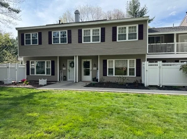 631 Edgebrook Dr Unit 631, Boylston, MA 01505