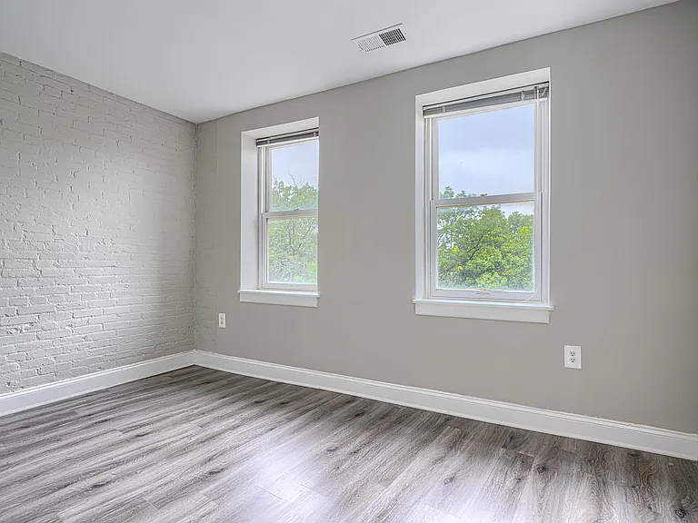 333 S Fremont Ave #H — Photo 11
