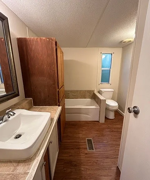 Stonewood Dr — Photo 5