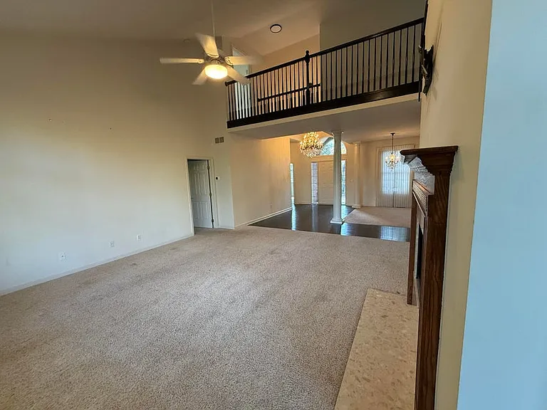 18145 Shoreline Ct — Photo 7