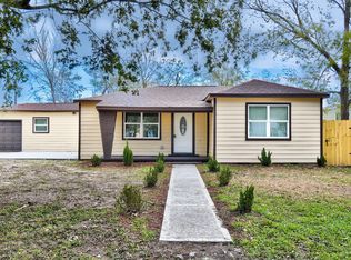 3611 Cedar St, Damon, TX 77430