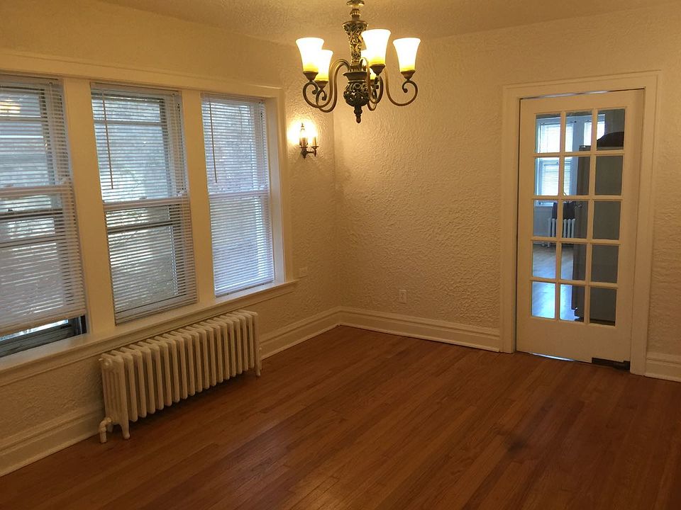 2nd image of 2234 Oak Park Ave APT 1