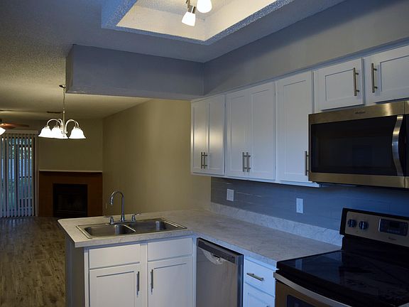 4th image of 4846 Kingsmeadow Ln