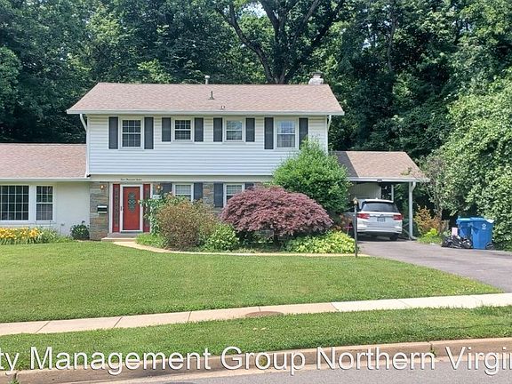3rd image of 4012 Whispering Ln