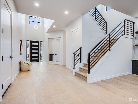 3rd image of 3731 N Orchard Street