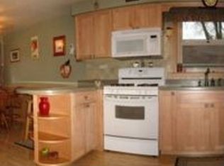 11253 S Whipple St, Chicago, IL