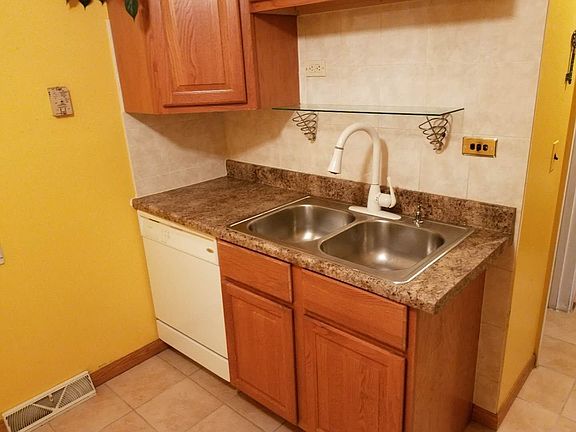 5th image of 4918 Crain St #B