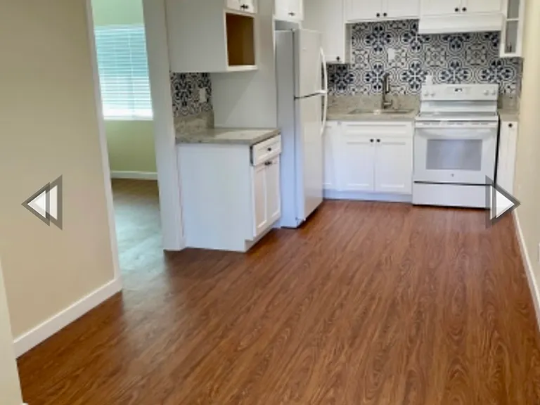 2420 E 5th St #17 — Photo 1