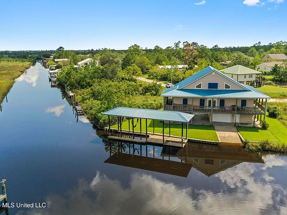 2nd image of 4166 Old Lazy River Rd