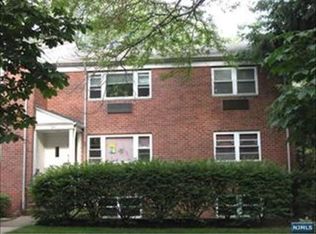 64 Franklin St APT B, Tenafly, NJ 07670
