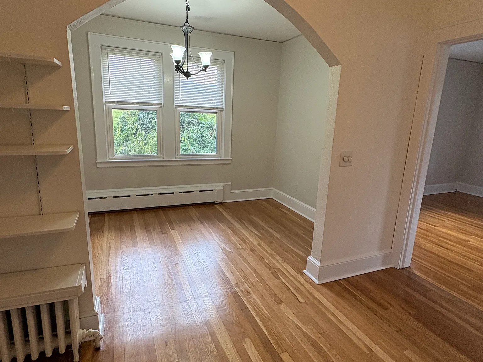 2 bed, 1.5 bath, 1000 sqft, $3,500 — Photo 3