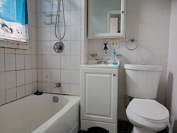 5th image of 167 Clendenny Ave #21E