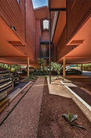 1st image of 2508 W 12th St APT 204