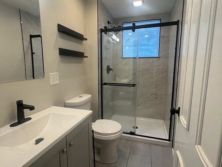 200 Broad St #3B — Photo 7