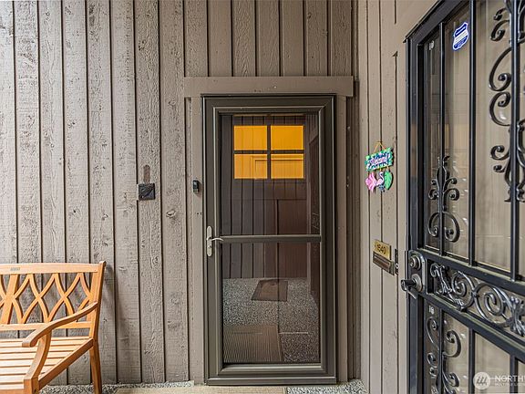4th image of 1542 NE 140th Street #E6
