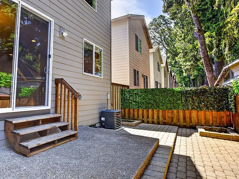 4581 SE Satinwood St — Photo 23
